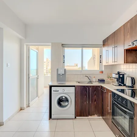Casa Cypriana Apartament Larnaca
